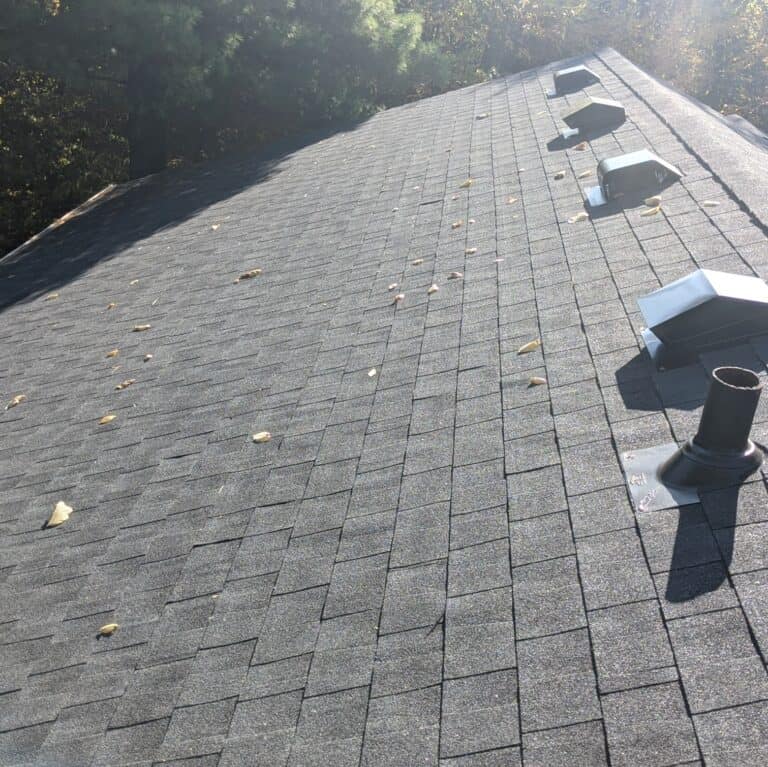 How can you tell if your roof needs to be replaced? 2 How can you tell if your roof needs to be replaced?