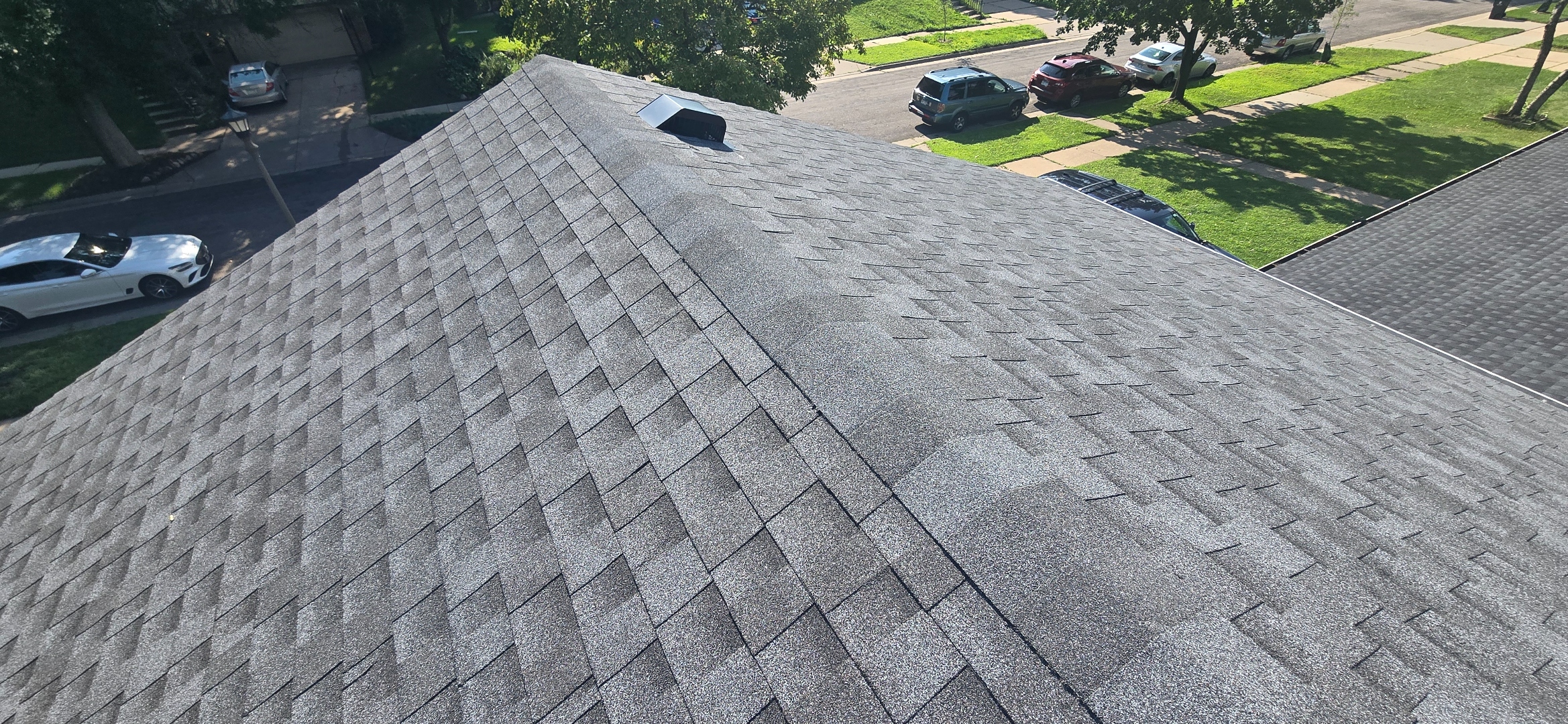 Sellers Roofing Company installing a commercial flat roof membrane system on a Shoreview, MN building