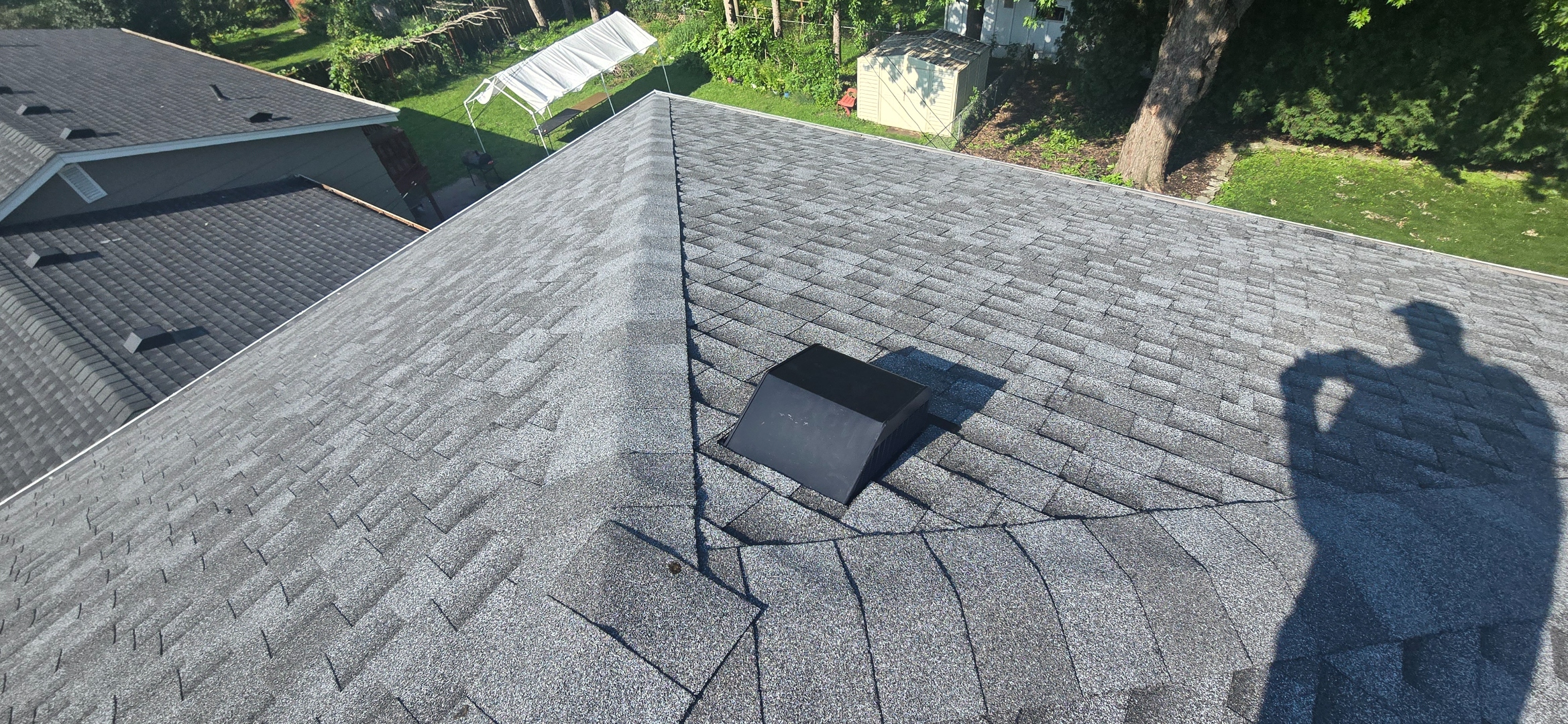 Recent commercial flat-roof roof project completed by Sellers Roofing Company near Roseville, Minnesota